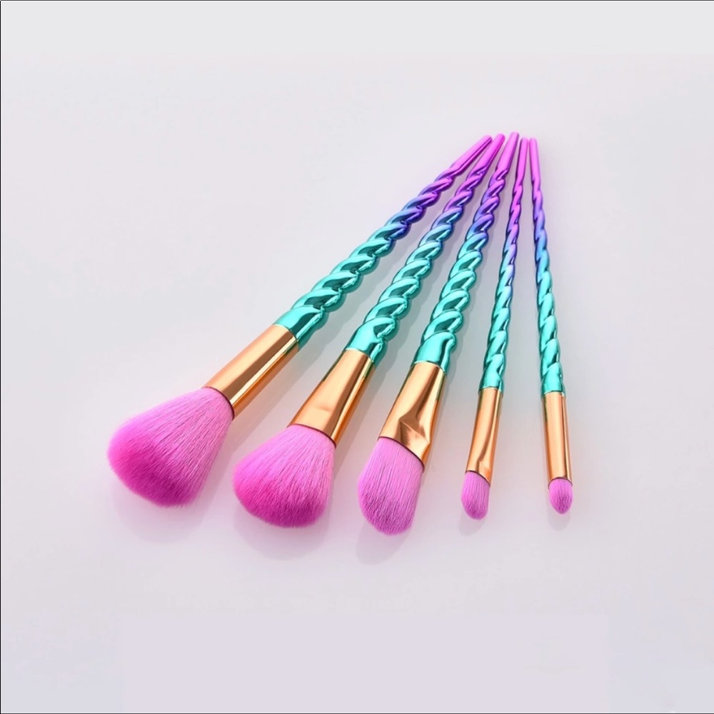 Pink ombré unicorn makeup brushes - Picture 3 of 6